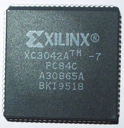 XC3042A-7PC84C Xilinx FPGA
