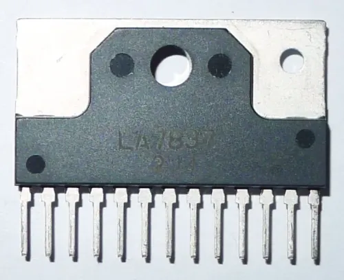 LA7837 TV vertical deflection output