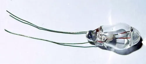 1,5V 0,09A druppelvormig lenslampje